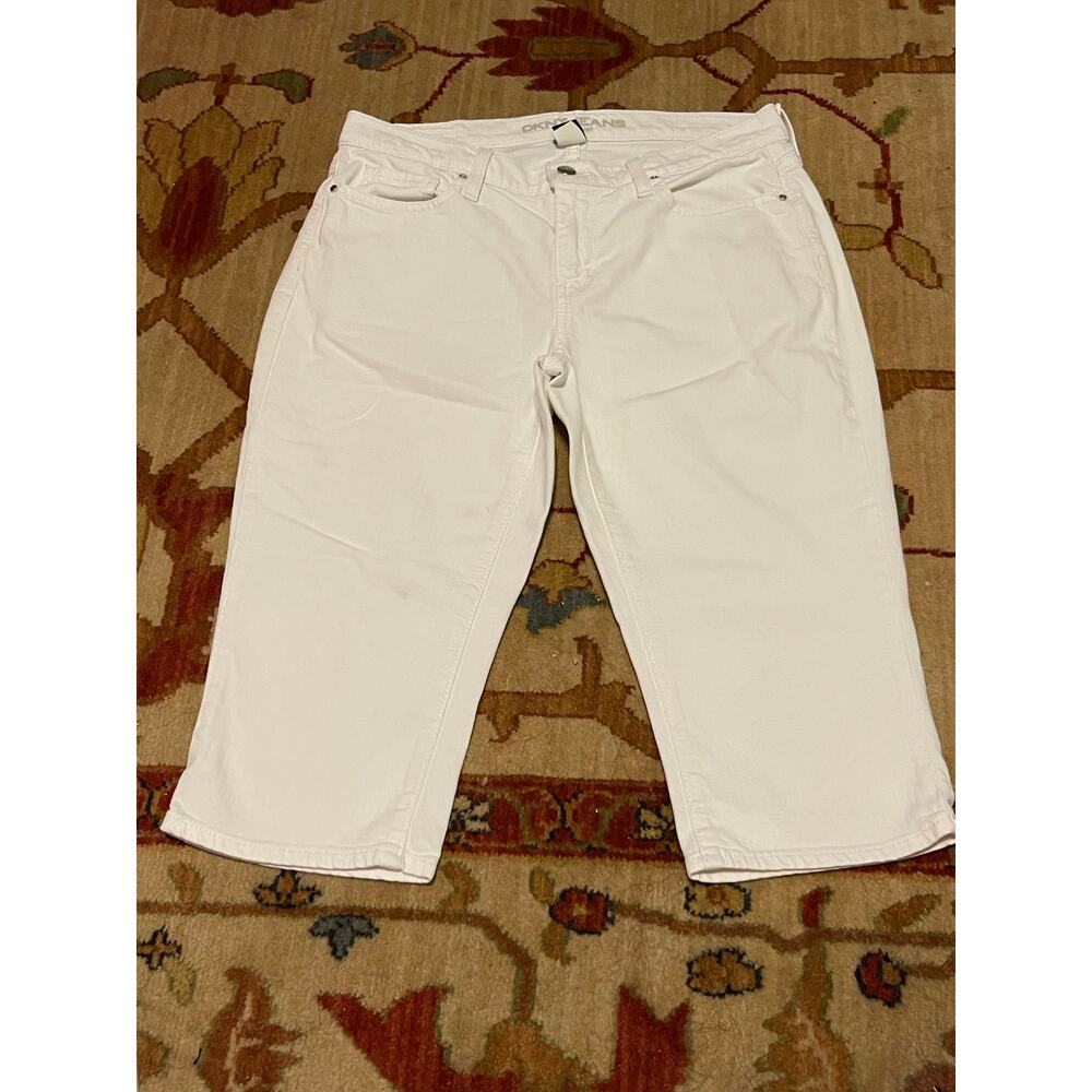 DKNY JEANS LUDLOW KNEE LENGTH BERMUDA SHORT WHITE EUC 6